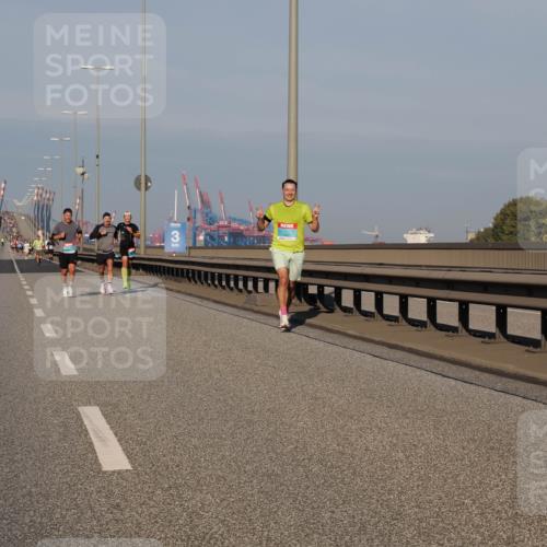 03.10.2025 - Köhlbrandbrückenlauf Fabian Wolf http://msf.ph/oto/9025290 03.10.2025 09:41:29 Position 3  meine-sportfotos.de