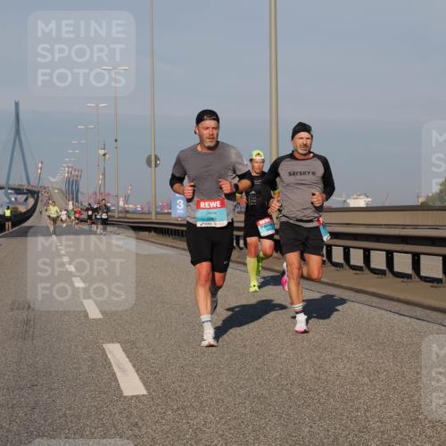 03.10.2025 - Köhlbrandbrückenlauf Fabian Wolf http://msf.ph/oto/9025427 03.10.2025 09:41:35 Position 3 3, 3785 meine-sportfotos.de