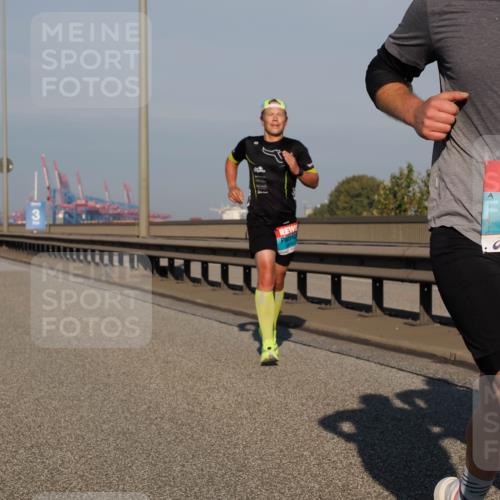 03.10.2025 - Köhlbrandbrückenlauf Fabian Wolf http://msf.ph/oto/9025461 03.10.2025 09:41:37 Position 3 3785 meine-sportfotos.de