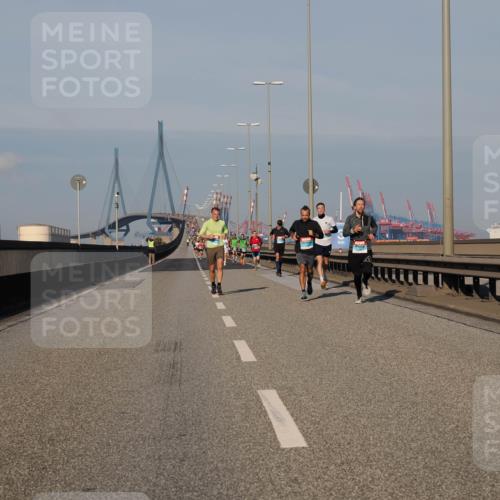 03.10.2025 - Köhlbrandbrückenlauf Fabian Wolf http://msf.ph/oto/9025490 03.10.2025 09:41:47 Position 3  meine-sportfotos.de