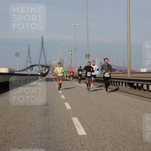 03.10.2025 - Köhlbrandbrückenlauf Fabian Wolf http://msf.ph/oto/9025505 03.10.2025 09:41:47 Position 3  meine-sportfotos.de