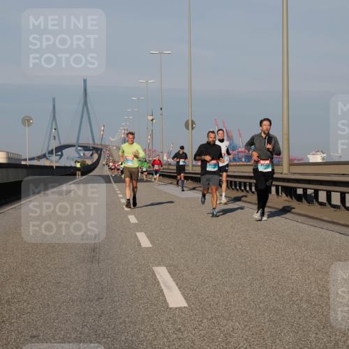 03.10.2025 - Köhlbrandbrückenlauf Fabian Wolf http://msf.ph/oto/9025537 03.10.2025 09:41:48 Position 3  meine-sportfotos.de