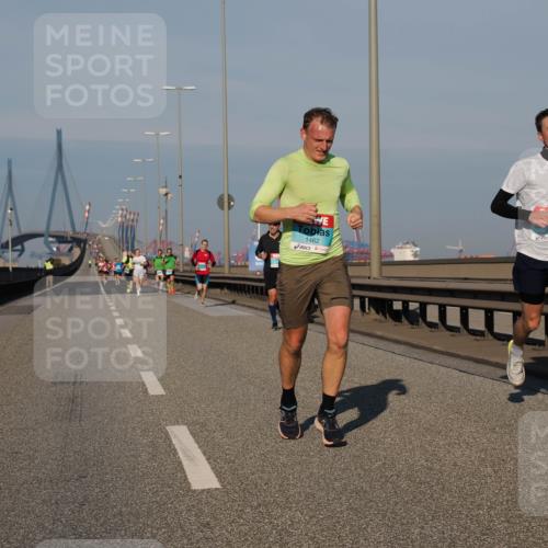03.10.2025 - Köhlbrandbrückenlauf Fabian Wolf http://msf.ph/oto/9025628 03.10.2025 09:41:53 Position 3 1462, 702 meine-sportfotos.de