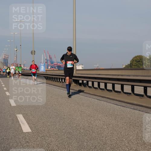 03.10.2025 - Köhlbrandbrückenlauf Fabian Wolf http://msf.ph/oto/9025679 03.10.2025 09:41:55 Position 3  meine-sportfotos.de