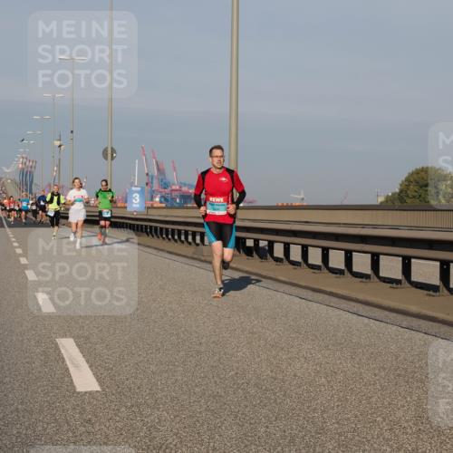 03.10.2025 - Köhlbrandbrückenlauf Fabian Wolf http://msf.ph/oto/9025747 03.10.2025 09:42:00 Position 3 3490 meine-sportfotos.de