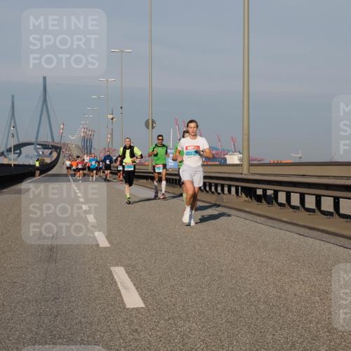 03.10.2025 - Köhlbrandbrückenlauf Fabian Wolf http://msf.ph/oto/9025816 03.10.2025 09:42:04 Position 3  meine-sportfotos.de