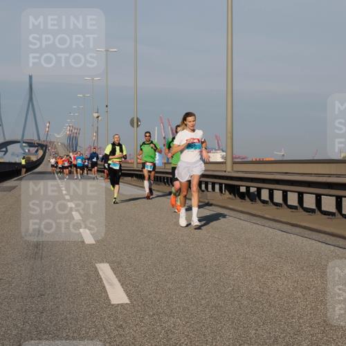 03.10.2025 - Köhlbrandbrückenlauf Fabian Wolf http://msf.ph/oto/9025827 03.10.2025 09:42:04 Position 3  meine-sportfotos.de
