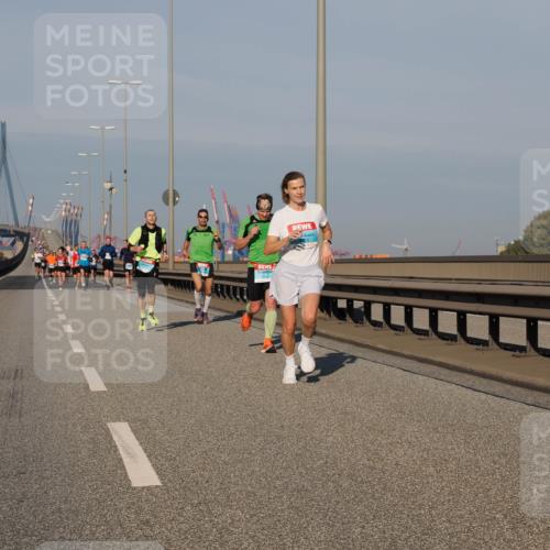 03.10.2025 - Köhlbrandbrückenlauf Fabian Wolf http://msf.ph/oto/9025843 03.10.2025 09:42:05 Position 3  meine-sportfotos.de