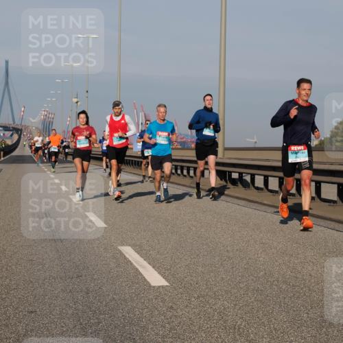 03.10.2025 - Köhlbrandbrückenlauf Fabian Wolf http://msf.ph/oto/9026020 03.10.2025 09:42:17 Position 3  meine-sportfotos.de