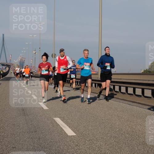 03.10.2025 - Köhlbrandbrückenlauf Fabian Wolf http://msf.ph/oto/9026048 03.10.2025 09:42:18 Position 3 3628 meine-sportfotos.de