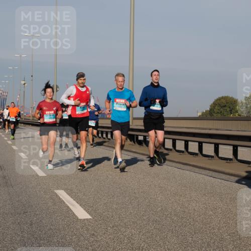 03.10.2025 - Köhlbrandbrückenlauf Fabian Wolf http://msf.ph/oto/9026062 03.10.2025 09:42:18 Position 3 3628 meine-sportfotos.de