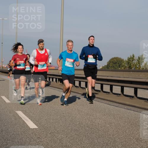 03.10.2025 - Köhlbrandbrückenlauf Fabian Wolf http://msf.ph/oto/9026083 03.10.2025 09:42:19 Position 3 3527, 1030, 1016 meine-sportfotos.de