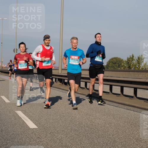 03.10.2025 - Köhlbrandbrückenlauf Fabian Wolf http://msf.ph/oto/9026091 03.10.2025 09:42:19 Position 3 3376, 1030, 1016 meine-sportfotos.de