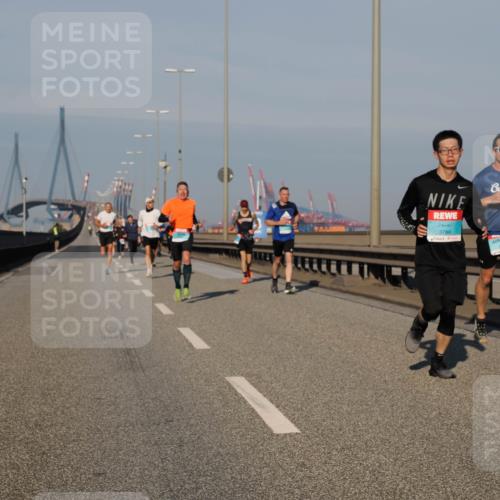03.10.2025 - Köhlbrandbrückenlauf Fabian Wolf http://msf.ph/oto/9026147 03.10.2025 09:42:22 Position 3 3789 meine-sportfotos.de