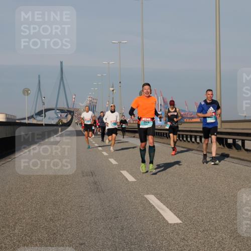 03.10.2025 - Köhlbrandbrückenlauf Fabian Wolf http://msf.ph/oto/9026193 03.10.2025 09:42:24 Position 3  meine-sportfotos.de