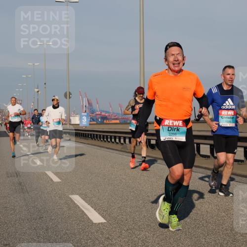 03.10.2025 - Köhlbrandbrückenlauf Fabian Wolf http://msf.ph/oto/9026261 03.10.2025 09:42:26 Position 3 3266, 1028 meine-sportfotos.de