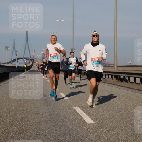 03.10.2025 - Köhlbrandbrückenlauf Fabian Wolf http://msf.ph/oto/9026319 03.10.2025 09:42:29 Position 3 1048, 3494 meine-sportfotos.de