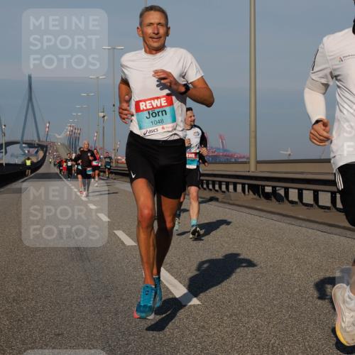 03.10.2025 - Köhlbrandbrückenlauf Fabian Wolf http://msf.ph/oto/9026368 03.10.2025 09:42:30 Position 3 1048, 3494 meine-sportfotos.de