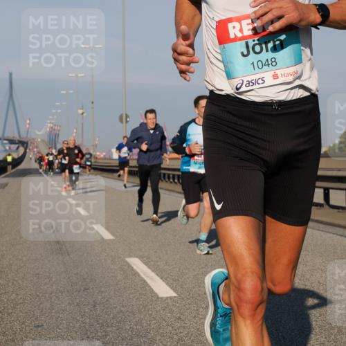 03.10.2025 - Köhlbrandbrückenlauf Fabian Wolf http://msf.ph/oto/9026376 03.10.2025 09:42:31 Position 3 1048 meine-sportfotos.de