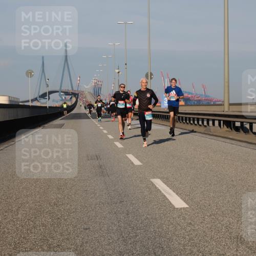03.10.2025 - Köhlbrandbrückenlauf Fabian Wolf http://msf.ph/oto/9026447 03.10.2025 09:42:34 Position 3  meine-sportfotos.de