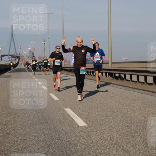 03.10.2025 - Köhlbrandbrückenlauf Fabian Wolf http://msf.ph/oto/9026478 03.10.2025 09:42:36 Position 3  meine-sportfotos.de