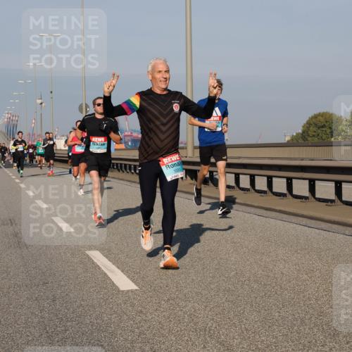 03.10.2025 - Köhlbrandbrückenlauf Fabian Wolf http://msf.ph/oto/9026512 03.10.2025 09:42:37 Position 3 1020 meine-sportfotos.de