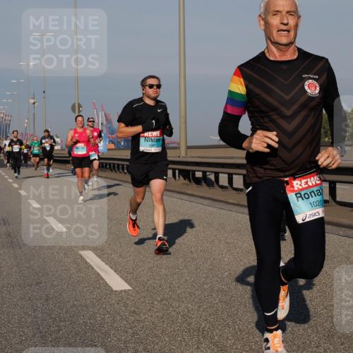 03.10.2025 - Köhlbrandbrückenlauf Fabian Wolf http://msf.ph/oto/9026530 03.10.2025 09:42:38 Position 3 1085, 0161, 1020 meine-sportfotos.de