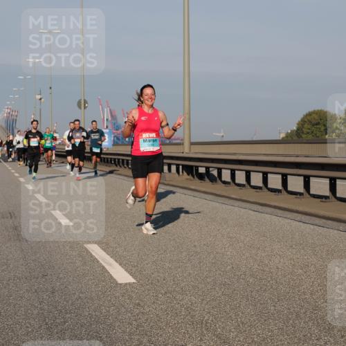03.10.2025 - Köhlbrandbrückenlauf Fabian Wolf http://msf.ph/oto/9026579 03.10.2025 09:42:40 Position 3 3249 meine-sportfotos.de