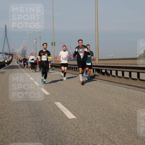 03.10.2025 - Köhlbrandbrückenlauf Fabian Wolf http://msf.ph/oto/9026629 03.10.2025 09:42:44 Position 3  meine-sportfotos.de