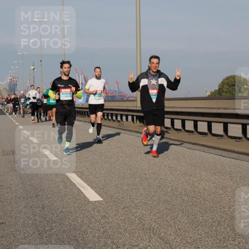 03.10.2025 - Köhlbrandbrückenlauf Fabian Wolf http://msf.ph/oto/9026665 03.10.2025 09:42:45 Position 3 96, 1224, 34 meine-sportfotos.de