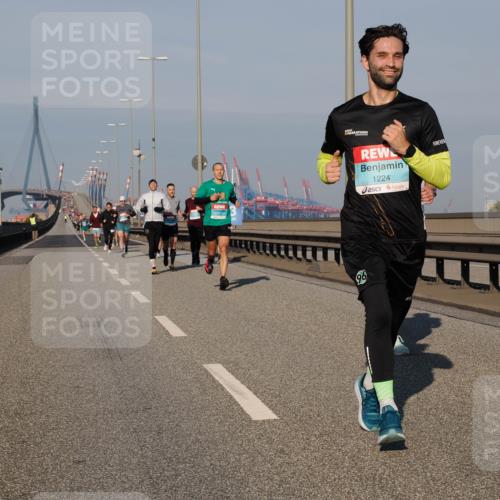 03.10.2025 - Köhlbrandbrückenlauf Fabian Wolf http://msf.ph/oto/9026730 03.10.2025 09:42:47 Position 3 1224, 96 meine-sportfotos.de