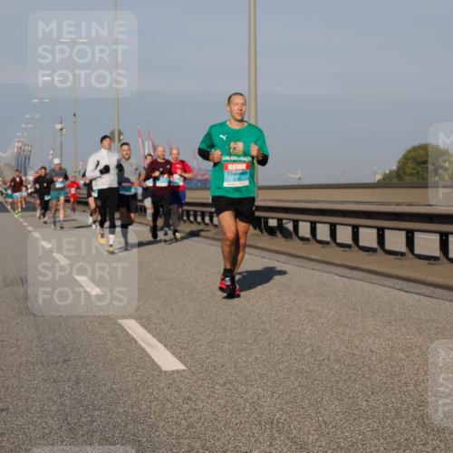 03.10.2025 - Köhlbrandbrückenlauf Fabian Wolf http://msf.ph/oto/9026805 03.10.2025 09:42:50 Position 3  meine-sportfotos.de