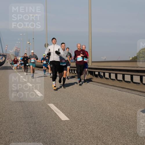 03.10.2025 - Köhlbrandbrückenlauf Fabian Wolf http://msf.ph/oto/9026844 03.10.2025 09:42:51 Position 3  meine-sportfotos.de