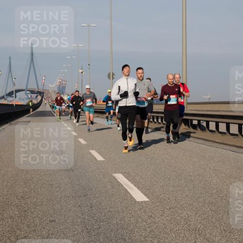 03.10.2025 - Köhlbrandbrückenlauf Fabian Wolf http://msf.ph/oto/9026849 03.10.2025 09:42:51 Position 3  meine-sportfotos.de