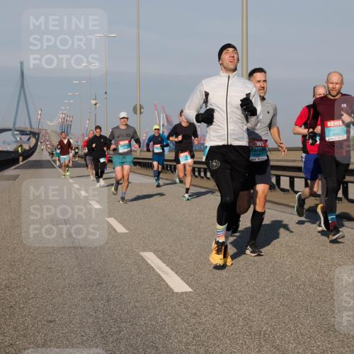 03.10.2025 - Köhlbrandbrückenlauf Fabian Wolf http://msf.ph/oto/9026904 03.10.2025 09:42:53 Position 3 10, 1069, 3834 meine-sportfotos.de