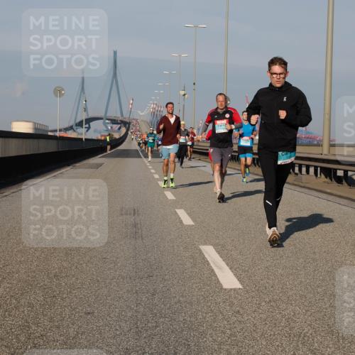 03.10.2025 - Köhlbrandbrückenlauf Fabian Wolf http://msf.ph/oto/9027052 03.10.2025 09:42:59 Position 3  meine-sportfotos.de