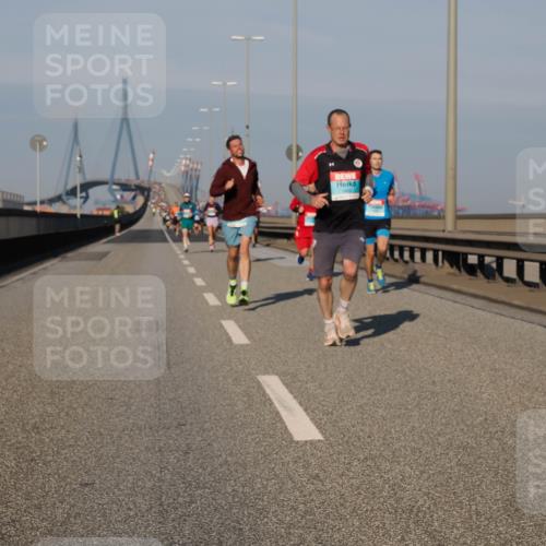 03.10.2025 - Köhlbrandbrückenlauf Fabian Wolf http://msf.ph/oto/9027100 03.10.2025 09:43:00 Position 3  meine-sportfotos.de