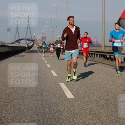 03.10.2025 - Köhlbrandbrückenlauf Fabian Wolf http://msf.ph/oto/9027173 03.10.2025 09:43:02 Position 3 1023 meine-sportfotos.de