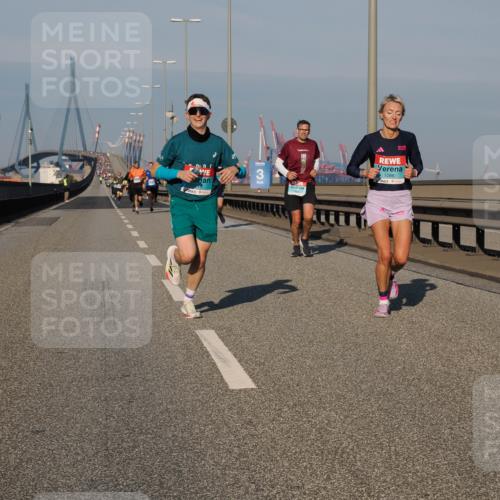 03.10.2025 - Köhlbrandbrückenlauf Fabian Wolf http://msf.ph/oto/9027423 03.10.2025 09:43:10 Position 3 3, 1086 meine-sportfotos.de
