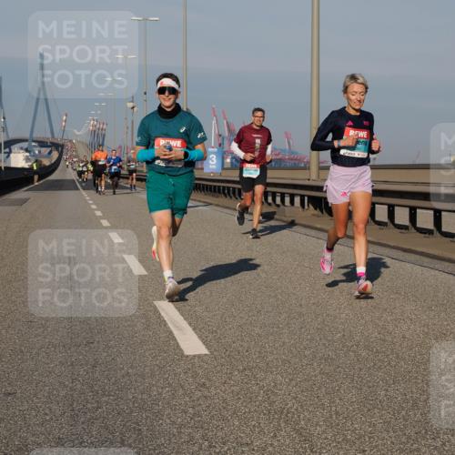 03.10.2025 - Köhlbrandbrückenlauf Fabian Wolf http://msf.ph/oto/9027429 03.10.2025 09:43:11 Position 3  meine-sportfotos.de