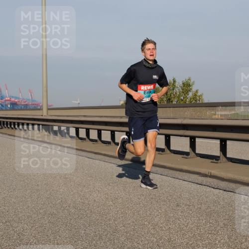 03.10.2025 - Köhlbrandbrückenlauf Fabian Wolf http://msf.ph/oto/9027601 03.10.2025 09:43:17 Position 3 3143 meine-sportfotos.de