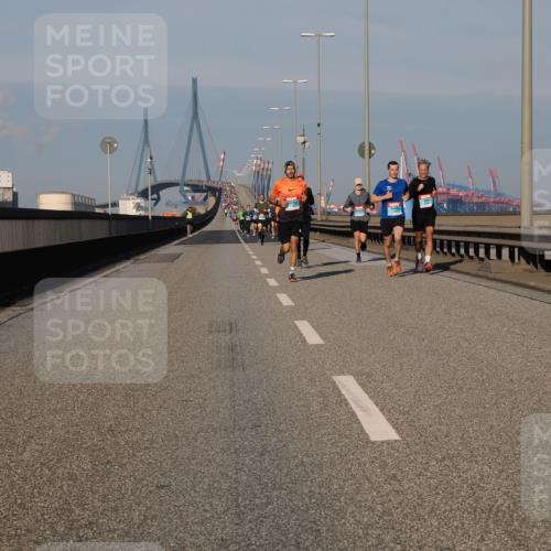 03.10.2025 - Köhlbrandbrückenlauf Fabian Wolf http://msf.ph/oto/9027627 03.10.2025 09:43:18 Position 3  meine-sportfotos.de