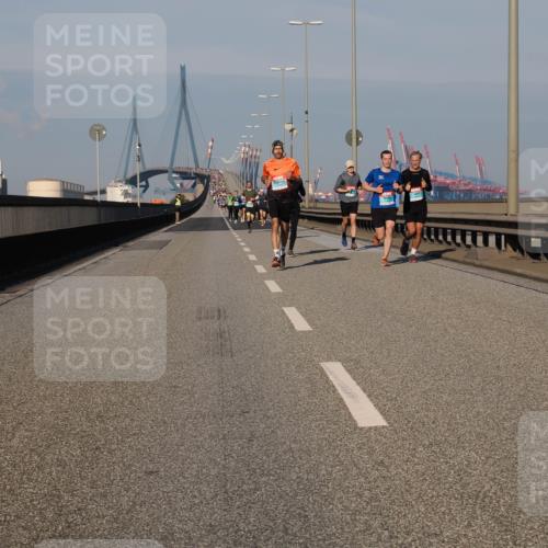 03.10.2025 - Köhlbrandbrückenlauf Fabian Wolf http://msf.ph/oto/9027634 03.10.2025 09:43:19 Position 3  meine-sportfotos.de