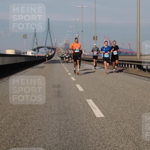 03.10.2025 - Köhlbrandbrückenlauf Fabian Wolf http://msf.ph/oto/9027649 03.10.2025 09:43:19 Position 3  meine-sportfotos.de