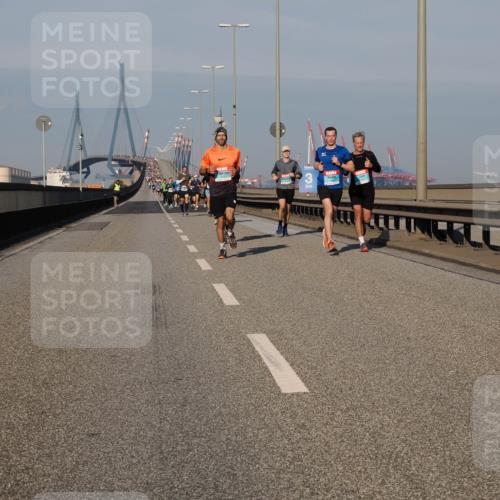 03.10.2025 - Köhlbrandbrückenlauf Fabian Wolf http://msf.ph/oto/9027669 03.10.2025 09:43:20 Position 3  meine-sportfotos.de