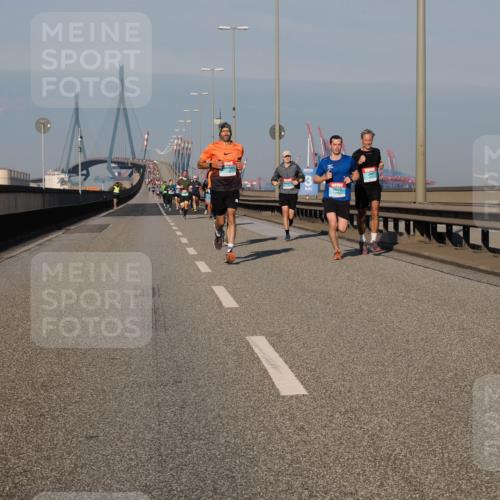 03.10.2025 - Köhlbrandbrückenlauf Fabian Wolf http://msf.ph/oto/9027676 03.10.2025 09:43:20 Position 3  meine-sportfotos.de