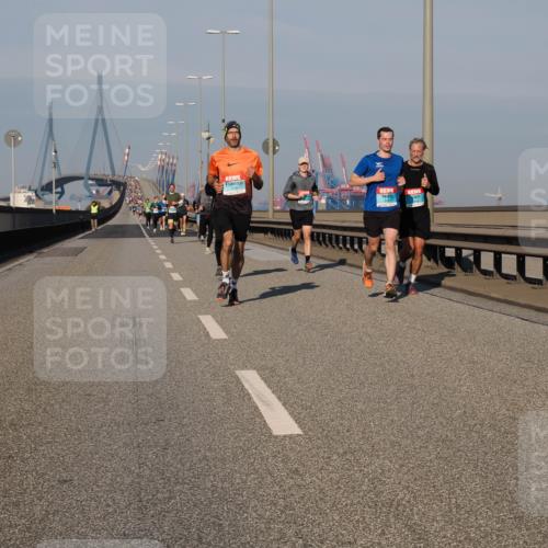 03.10.2025 - Köhlbrandbrückenlauf Fabian Wolf http://msf.ph/oto/9027709 03.10.2025 09:43:21 Position 3  meine-sportfotos.de