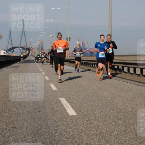 03.10.2025 - Köhlbrandbrückenlauf Fabian Wolf http://msf.ph/oto/9027717 03.10.2025 09:43:21 Position 3  meine-sportfotos.de