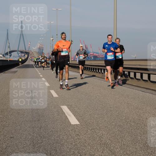 03.10.2025 - Köhlbrandbrückenlauf Fabian Wolf http://msf.ph/oto/9027724 03.10.2025 09:43:21 Position 3  meine-sportfotos.de