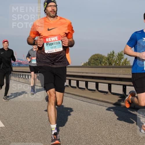 03.10.2025 - Köhlbrandbrückenlauf Fabian Wolf http://msf.ph/oto/9027827 03.10.2025 09:43:24 Position 3 1150, 1101, 3181 meine-sportfotos.de